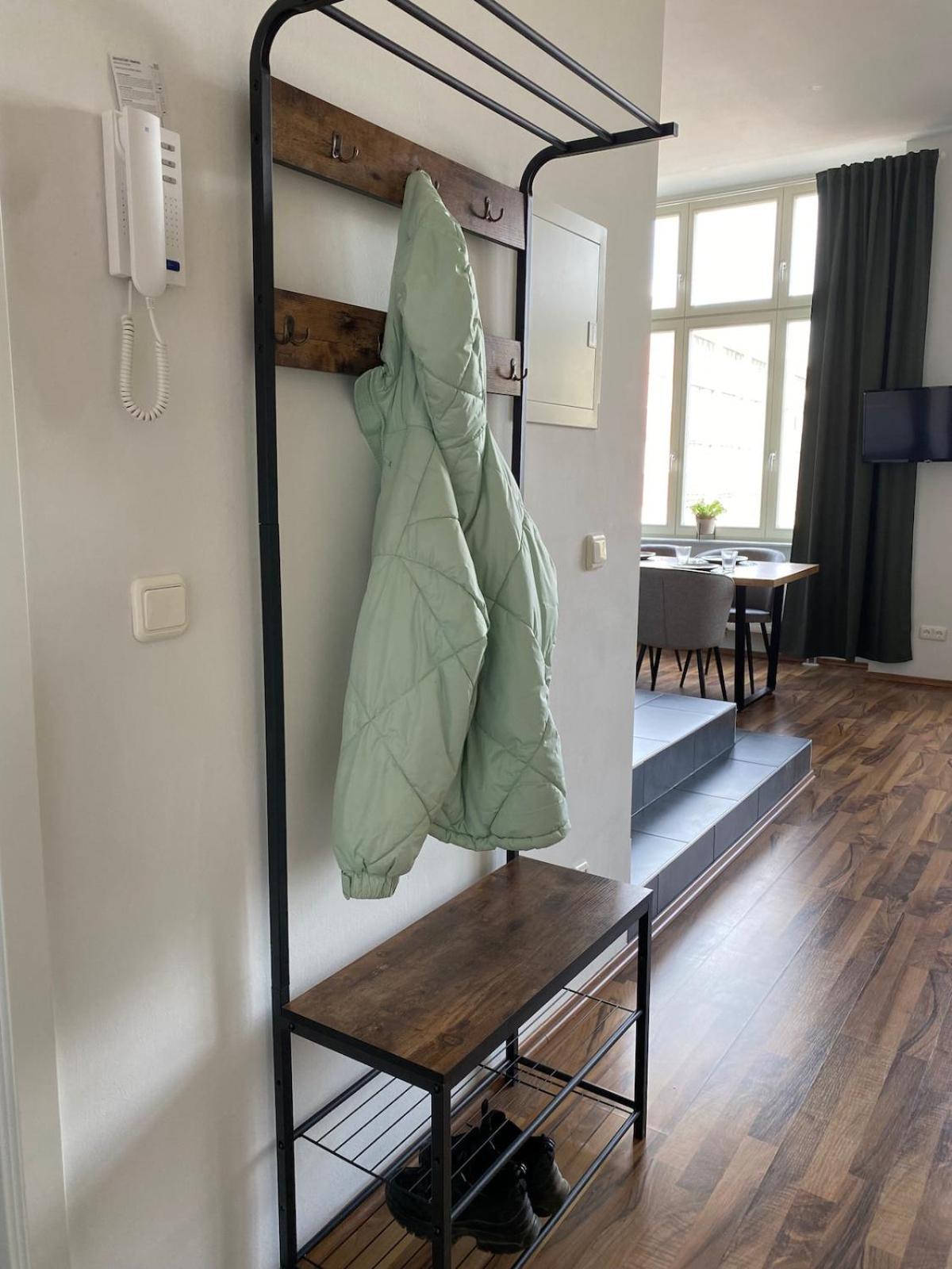 Stilvolles Loft Mit Kostenlosem Fahrrad マクデブルク エクステリア 写真