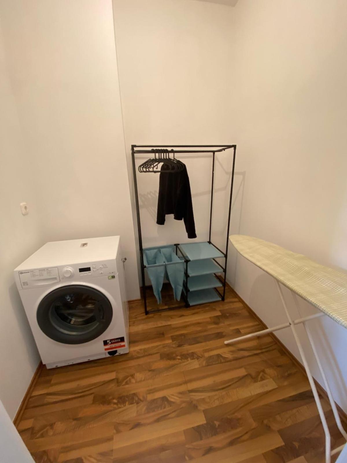 Stilvolles Loft Mit Kostenlosem Fahrrad マクデブルク エクステリア 写真